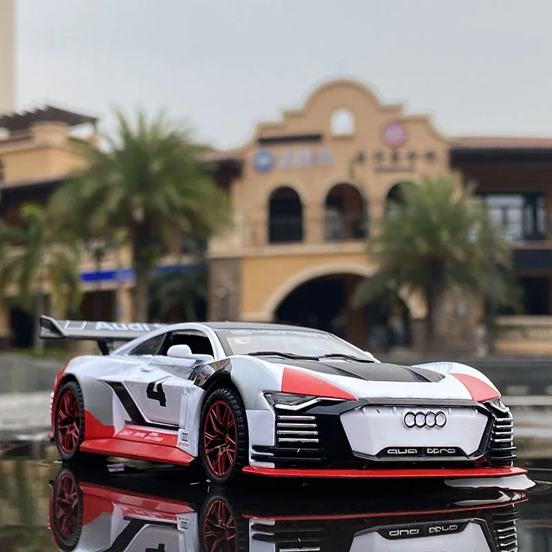 1:32 Audi GT 